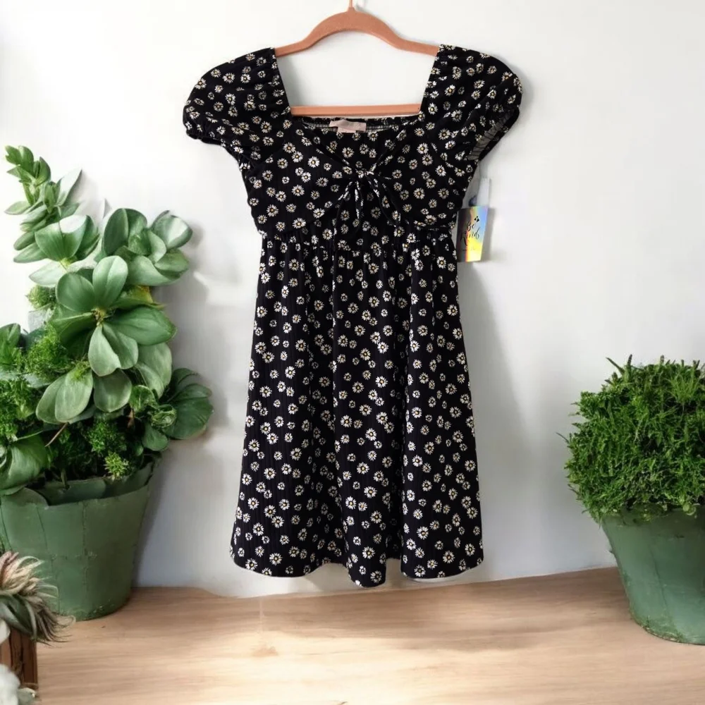 Emma & Elsa Daisy Front Tie Dress Stretchy Knit Smocked Short Sleeve Blue sz 8